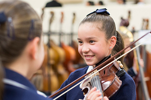 中学 | 5年级就读女生留学澳洲，母亲陪读